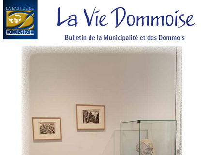 Domme, Bienvenue à Domme, bienvenue en plein coeur du Périgord Noir : C'est vers 1281 que le roi Philippe III - dit le hardi - décide de créer la  bastide de Domme sur la barre, cette falaise qui domine la rivière Dordogne de plus de 15Om. Le charme de Domme est indéniable, il y règne une atmosphère particulière, calme et sereine qui apaise l'âme autant que l'exceptionnel panorama sur la vallée de la Dordogne qui dévoile aussi bien le château de Montfort, le village de la Roque Gageac et le château de Beynac. Mais le hasard a offert bien d'autres trésors à Domme